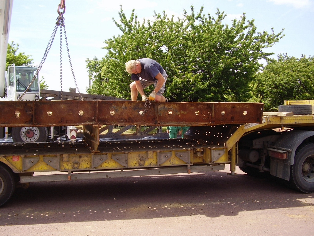 20110601 WHALE:BALEINE ARRIVES IN VIRE FROM BRÉCEY Bill Twohigg 33.jpg